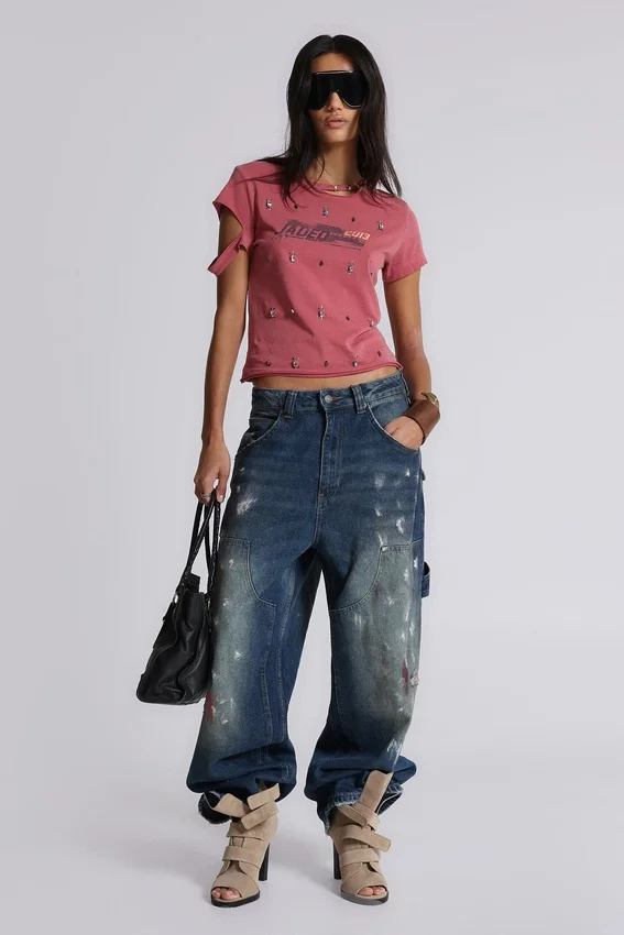 Rally T-shirt met versleten look en versieringen
