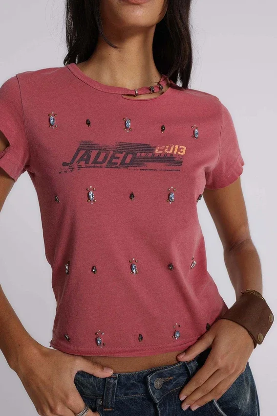Rally T-shirt met versleten look en versieringen