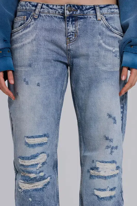 Rider-jeans met lage taille en rechte pijpen in lichte wassing