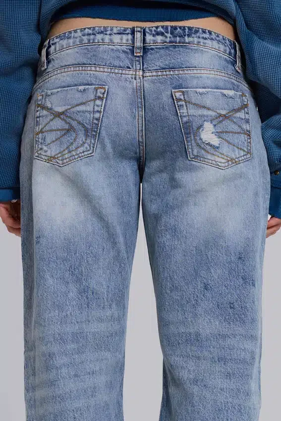 Rider-jeans met lage taille en rechte pijpen in lichte wassing