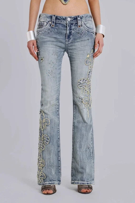 Rock Revival Madison bootcut-Jeans met versieringen