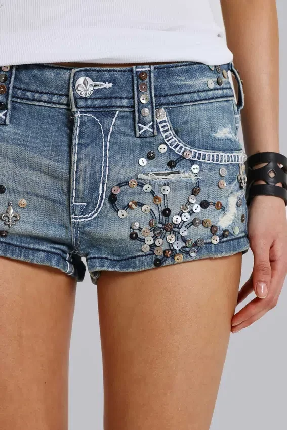 Rock Revival versierde denim minishorts