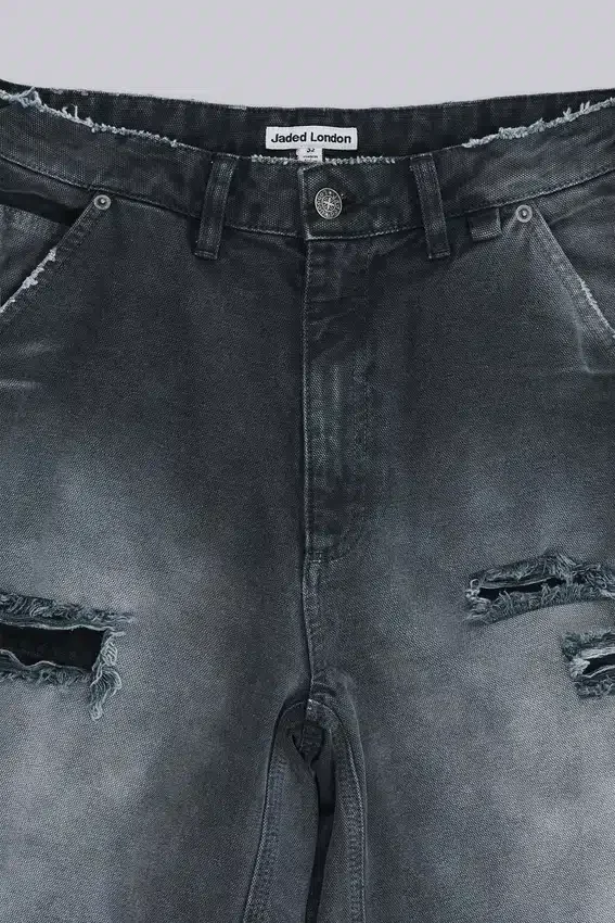Skate-shorts in verweerde carpenterstijl