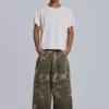 Wit Moth cropped T-shirt