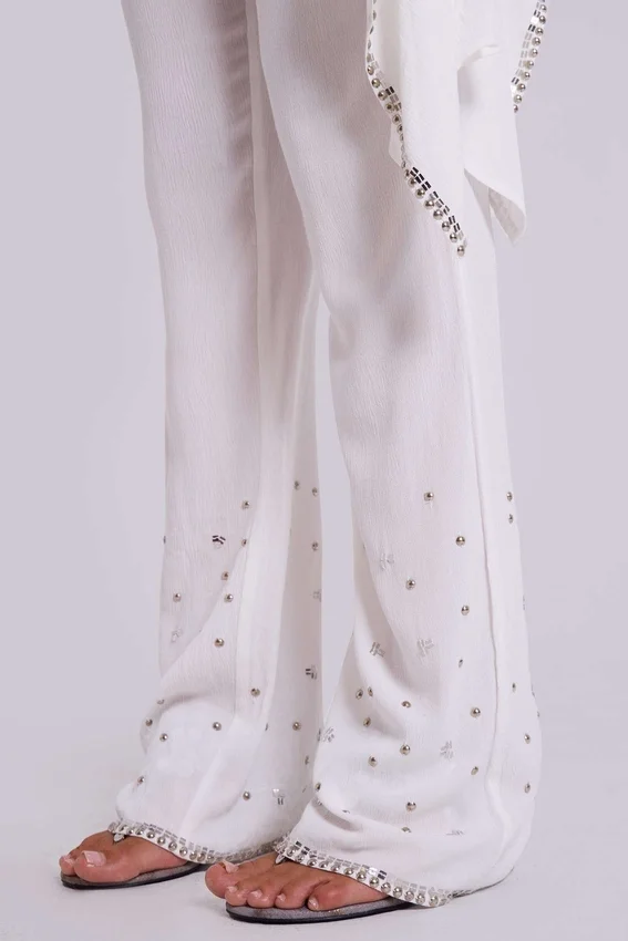 Tatiana multiway rok met studs over een broek