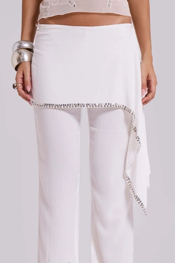 Tatiana multiway rok met studs over een broek