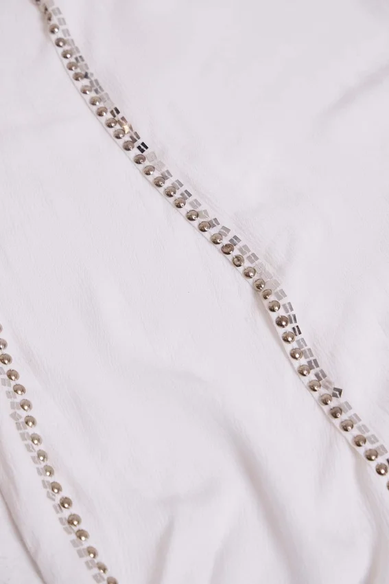 Tatiana multiway rok met studs over een broek