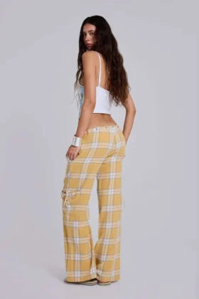 Vellora laaggetailleerde geruite broek