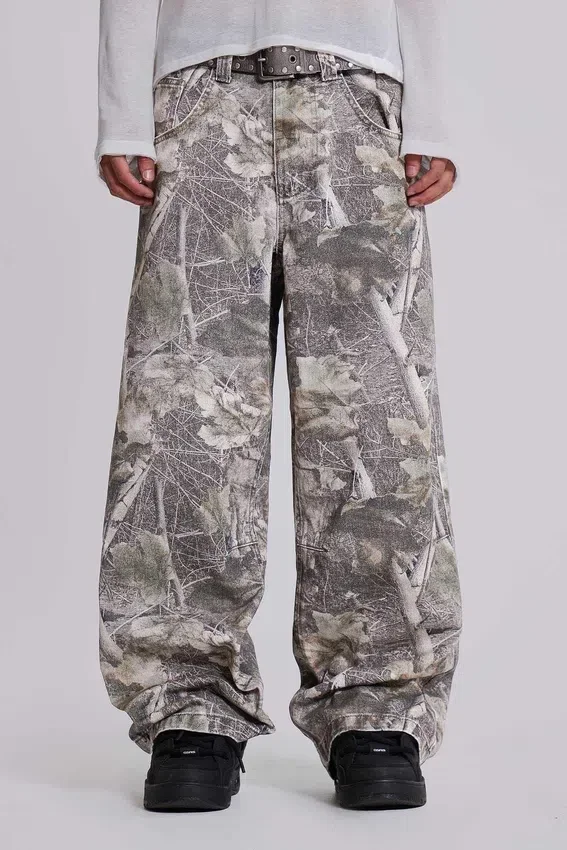 Woodland Camo Colossus baggy Jeans