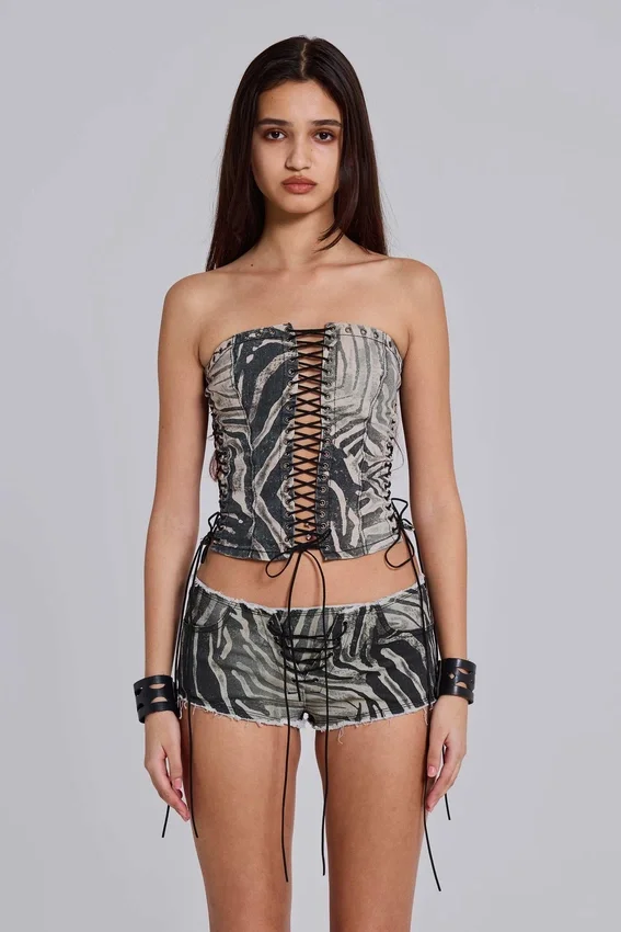 Zebra-denim hotpants