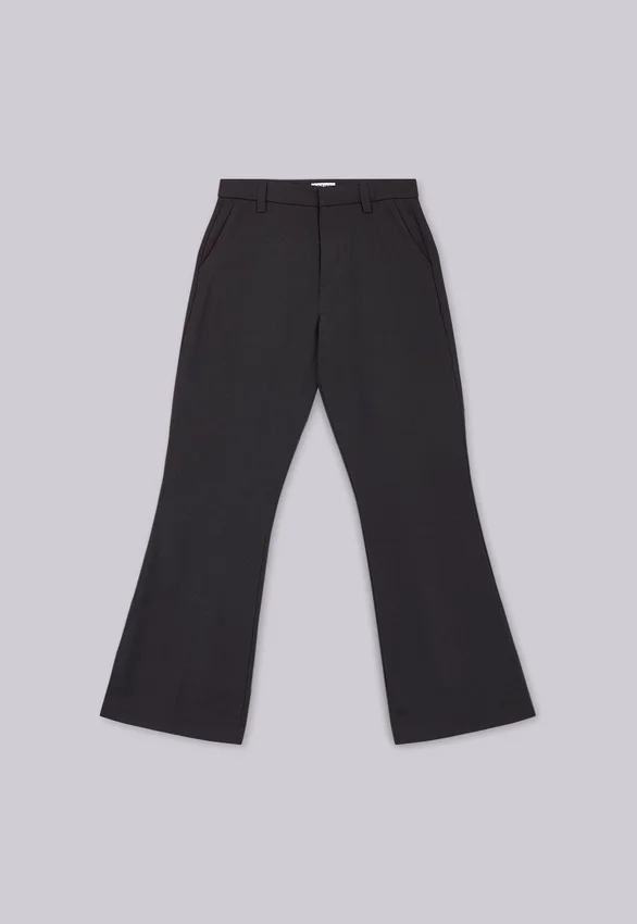 Zwarte gestapelde bootcut-pakbroek