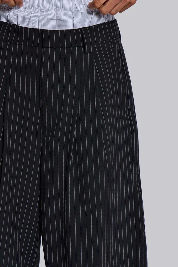 Zwarte Goliath-baggy-short met krijtstreep