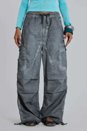 Zwarte Parachute Pants met oil-wash