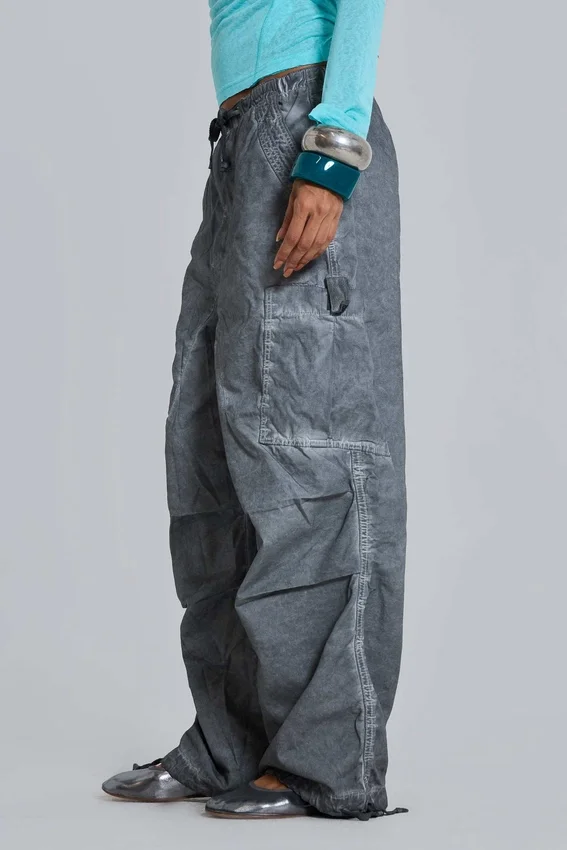 Zwarte Parachute Pants met oil-wash