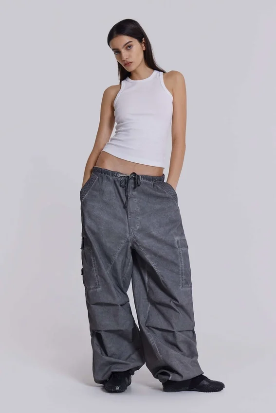 Zwarte Parachute Pants met oil-wash
